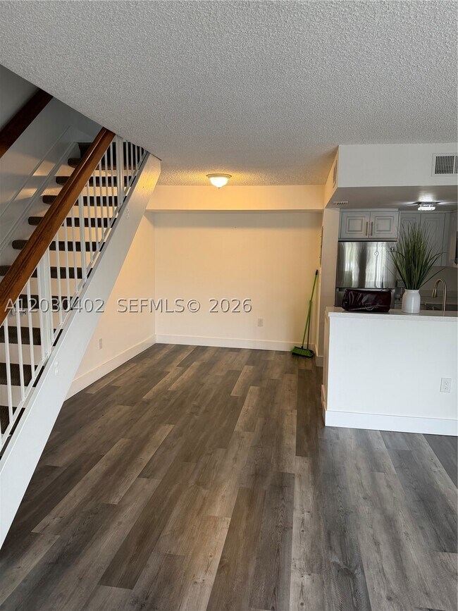 Building Photo - 675 NW 85th Ct