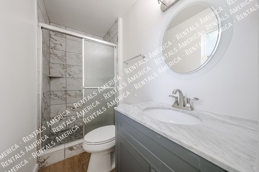 Building Photo - 601 N 73rd Pl