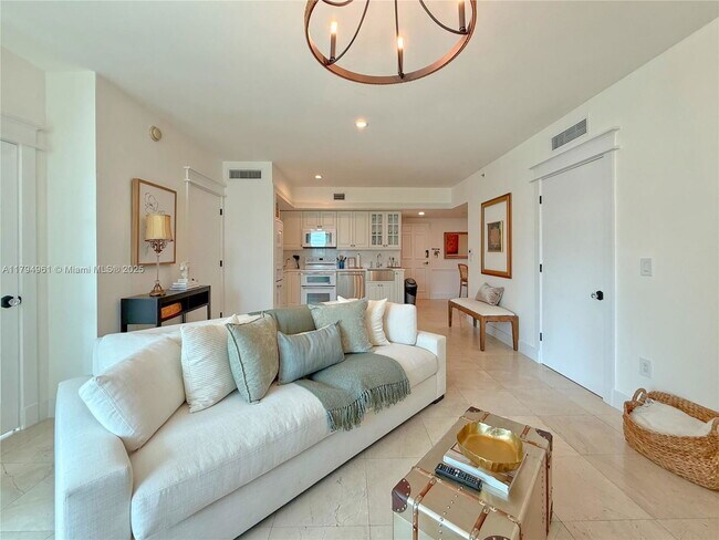 Primary Photo - 350 S Miami Ave