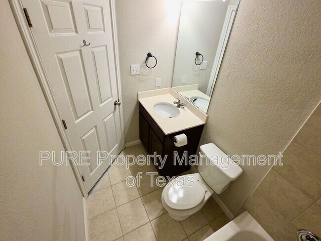 Building Photo - 13208 Mariscan St