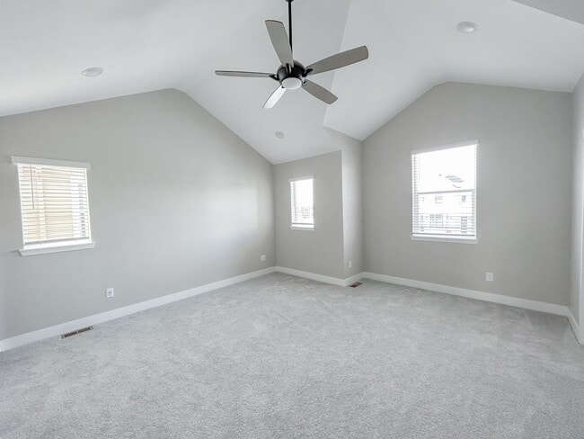 Building Photo - Brookfield Home Available in North Central...