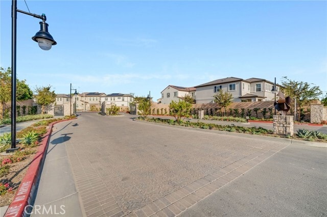 Building Photo - 716 Olivier Dr