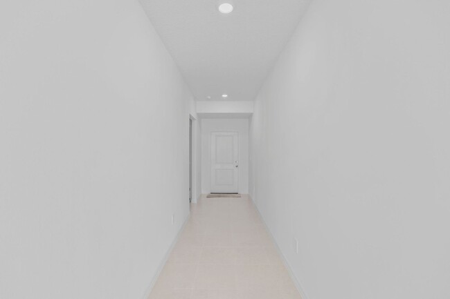 Building Photo - 2155 Lone Oak Ln