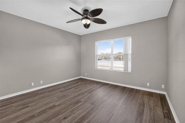 Building Photo - 1850 Sandy Knoll Cir N