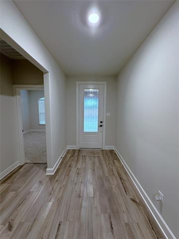 Building Photo - 2024 Brentwood Dr