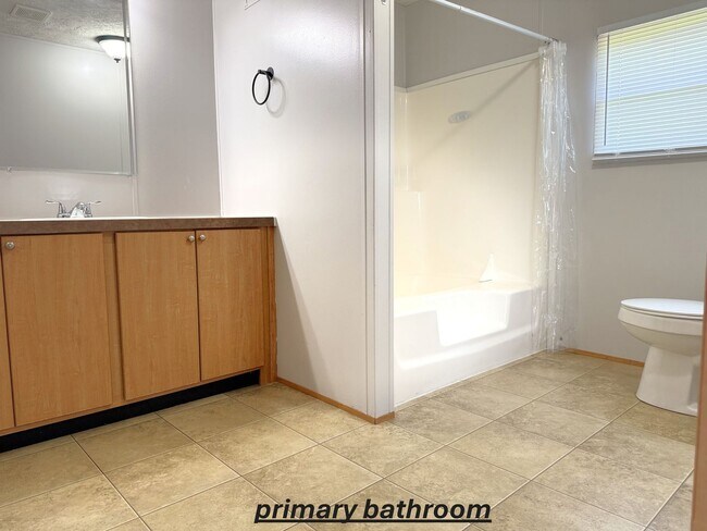 Building Photo - 3337 Clear Springs Way