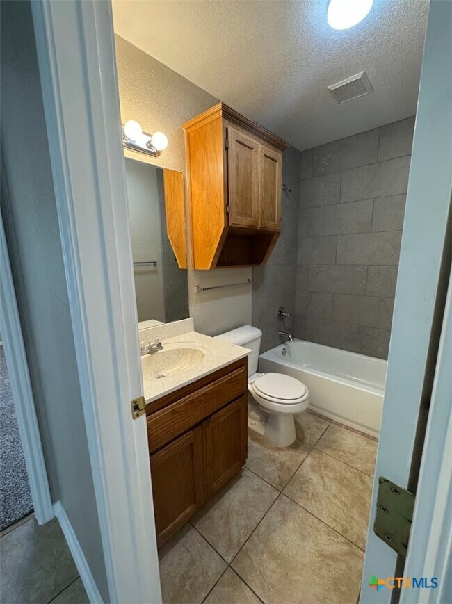 Building Photo - 1501 Windward Dr