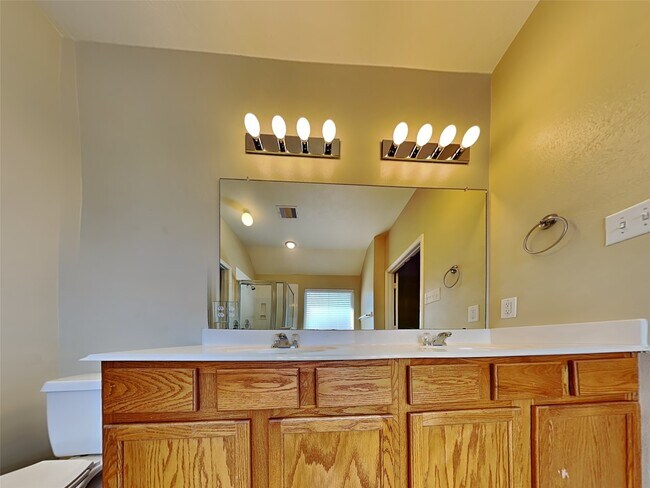 Building Photo - 19022 Walbrook Meadows Ln