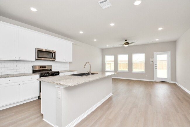 Building Photo - 4622 Seagrass Knoll Dr