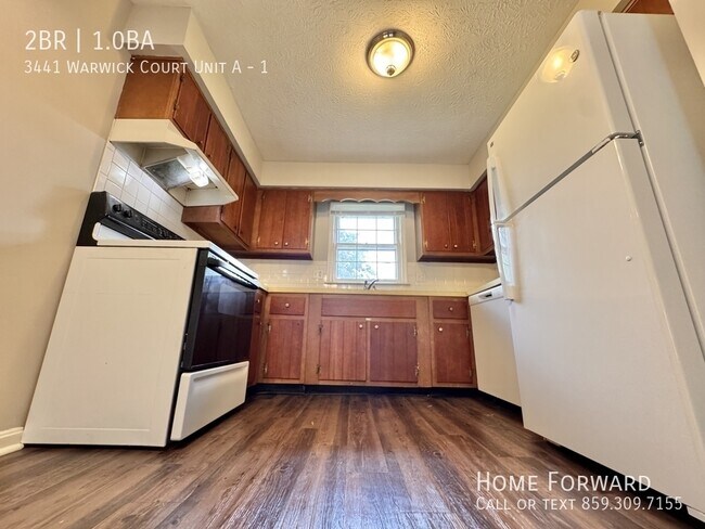 Building Photo - 3441 Warwick Ct