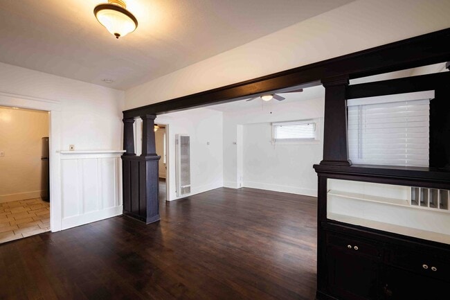 Building Photo - Georgia Street