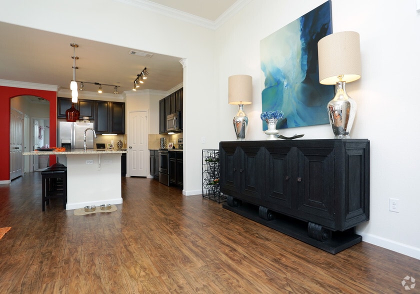 4BR,3BA-1910sft - Olympus Woodbridge