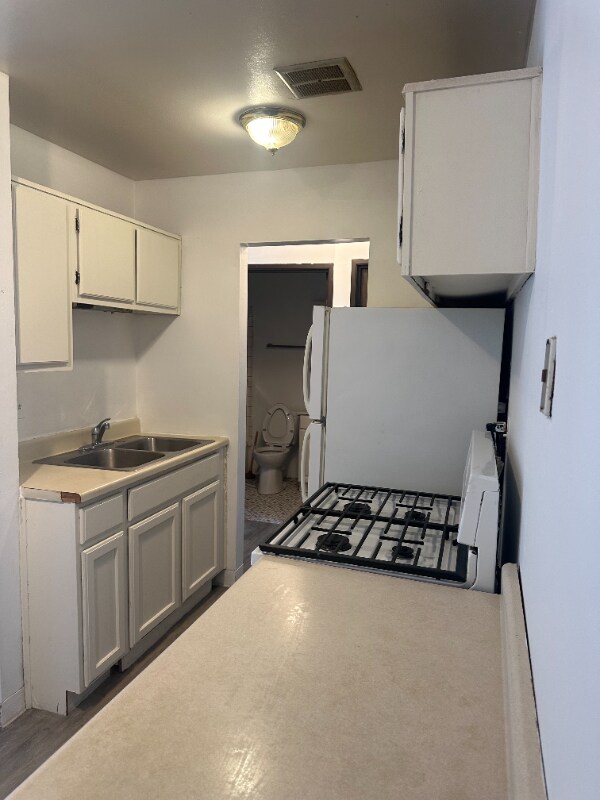 Building Photo - 363 Hawthorne Cir