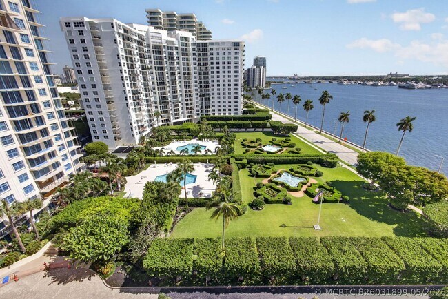Building Photo - 1801 S Flagler Dr