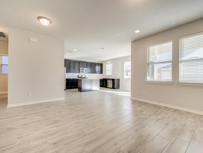Building Photo - 2117 Pecan Island Dr