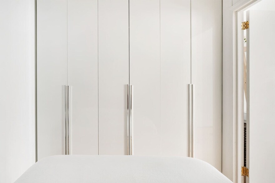 Building Photo - 69a Clinton St