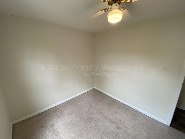 Building Photo - 4749 Hedrick Ln