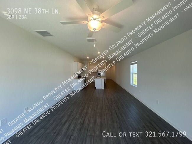 Building Photo - 3098 NE 38th Ln