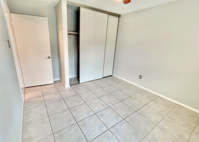 Building Photo - 10207 Wayward Wind Ln