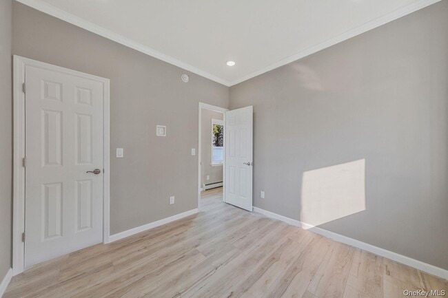 Building Photo - 119 Whittier Dr