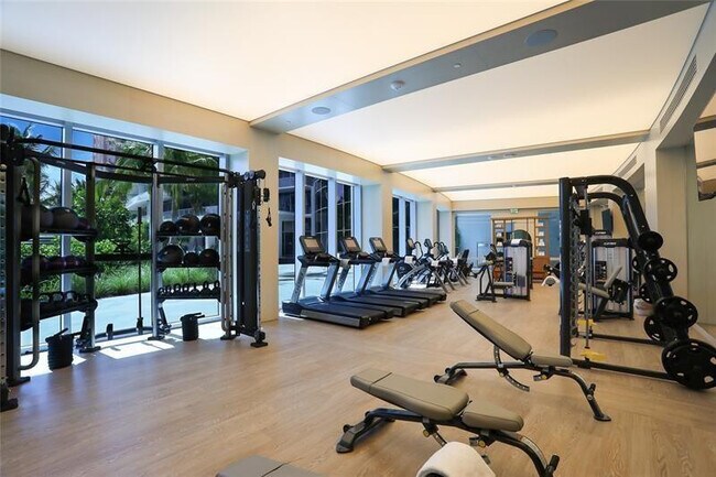 Building Photo - 2200 N Ocean Blvd