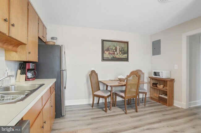 Building Photo - 1900 Princess Anne St