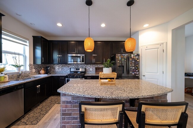 Building Photo - 5004 Trillium Cove NE