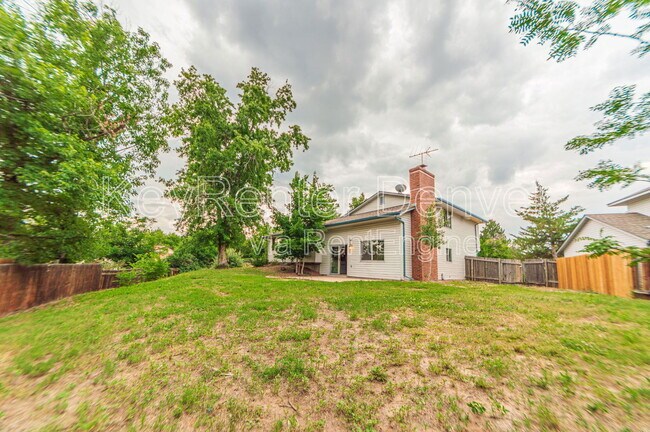 Building Photo - 16565 E Girard Ave