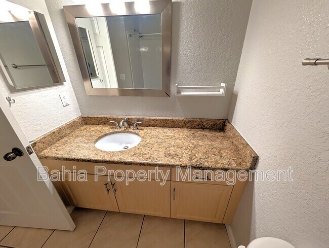 Building Photo - 6212 Ashbury Palms Dr