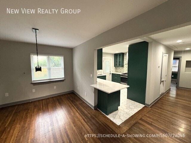 Building Photo - 1527 Medford Dr