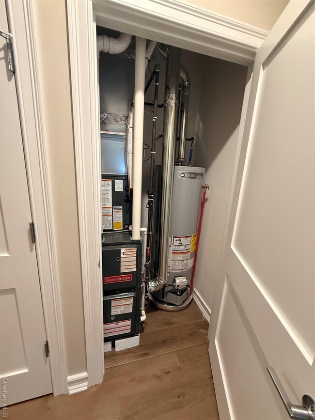 Building Photo - 122 Greenwich Ave