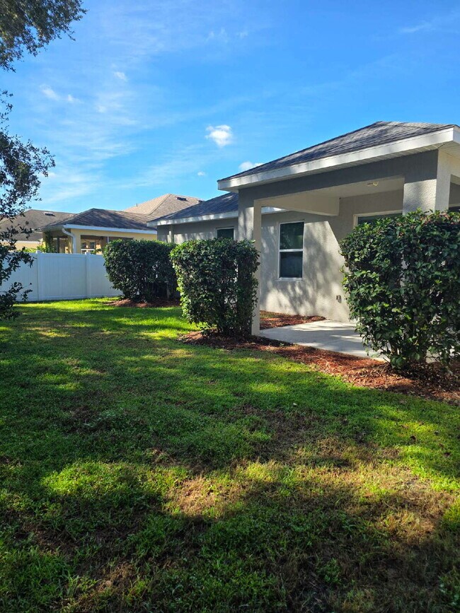 Building Photo - Very nice house in Ashton Oaks for rent