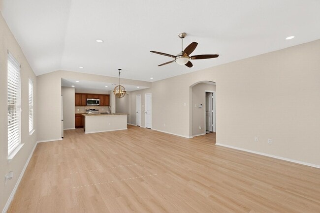 Building Photo - 1406 Cedar Hollow Dr