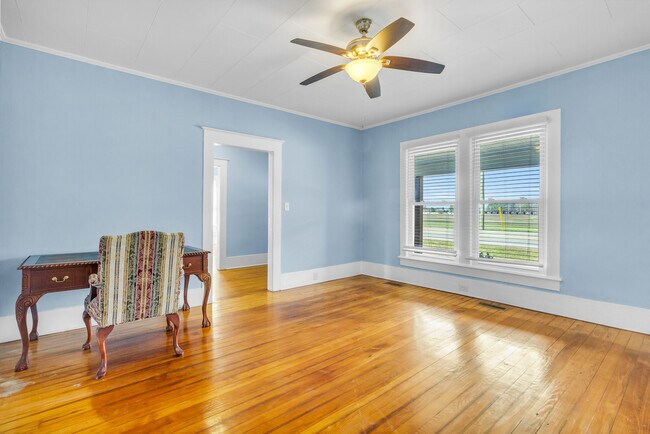 Building Photo - 801 NC-33