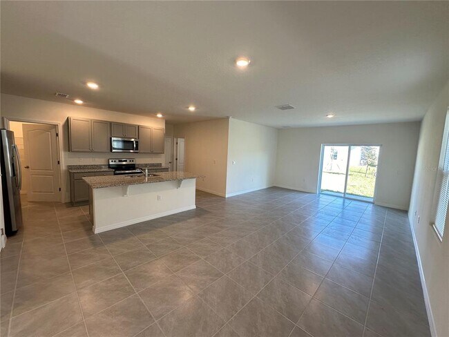 Building Photo - 1169 Cascades Ave