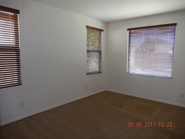 Building Photo - Two story, 2750 Sq Ft home with three car ...
