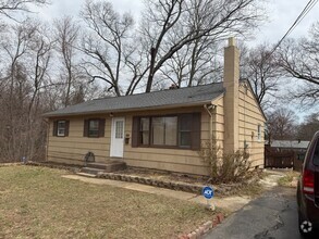 Building Photo - 32 Clifton Pl