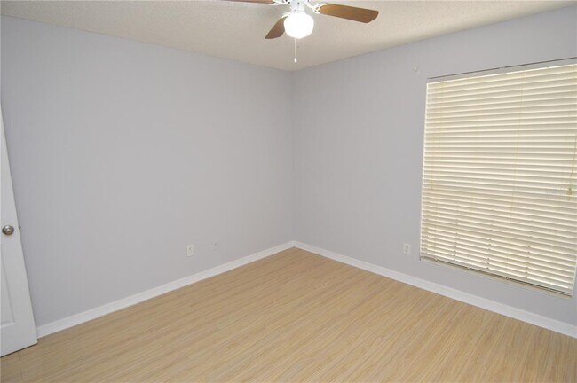 Building Photo - 8613 Mallard Reserve Dr