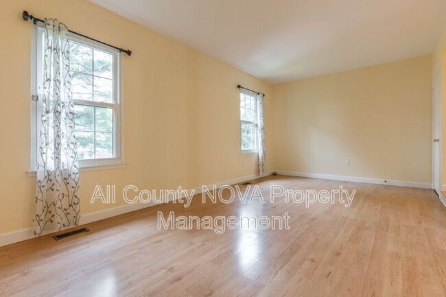 Building Photo - 7612 Indian Hills Dr
