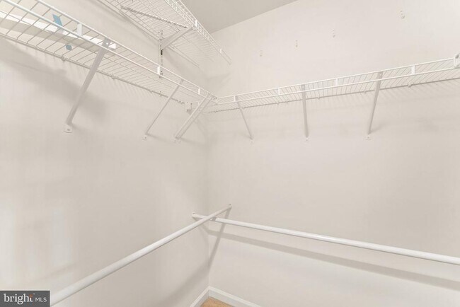 Building Photo - 42673 New Dawn Terrace