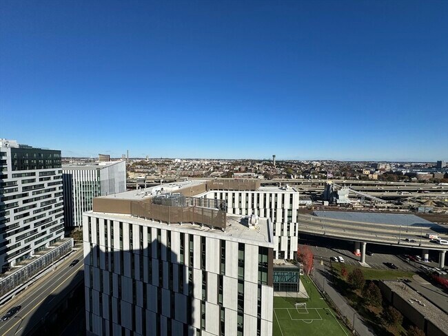 Building Photo - 10 Museum Way
