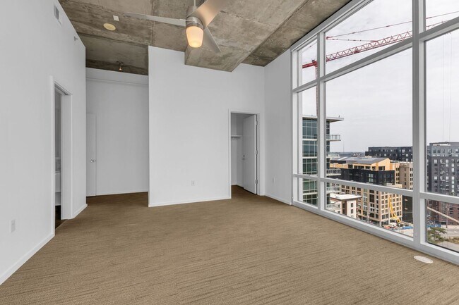Building Photo - 700 12th Ave S
