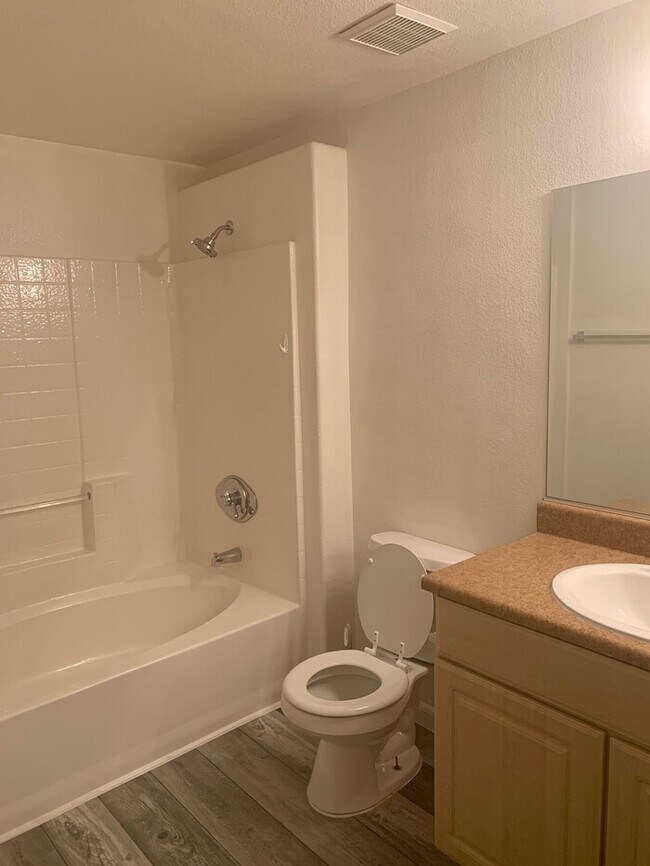 Building Photo - Renters Warehouse proudly presents a beaut...