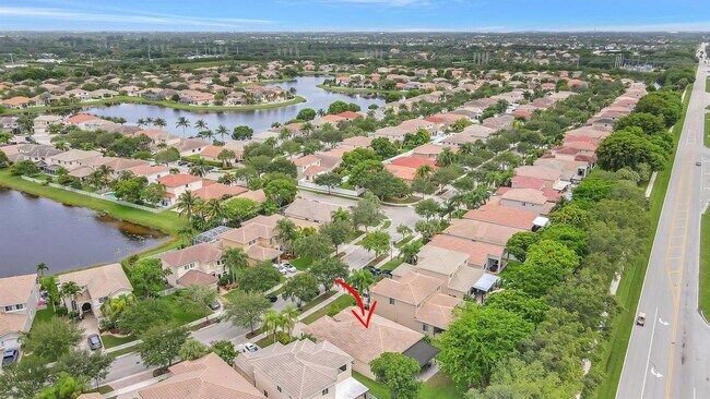 Building Photo - 6041 SW 195th Ave