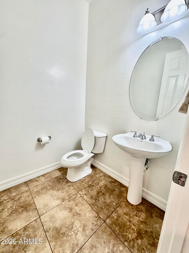 Building Photo - 6858 W Mazatzal Dr