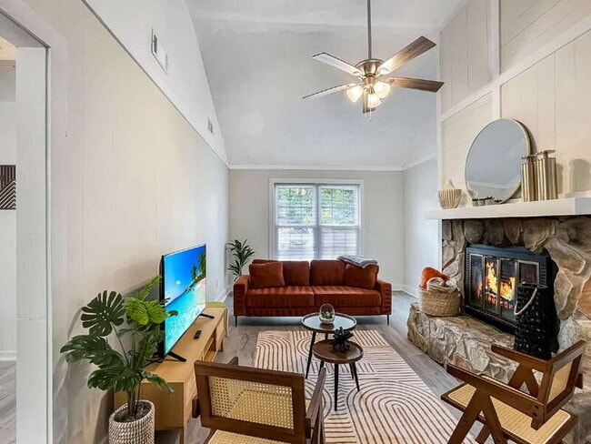 Building Photo - 1224 Crawford Way