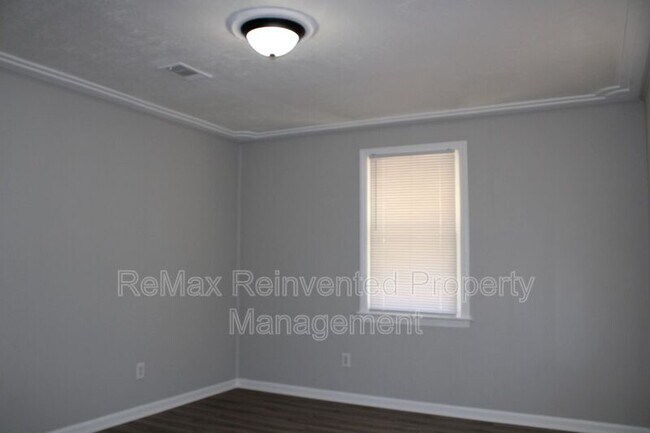 Building Photo - 1510 Koger St