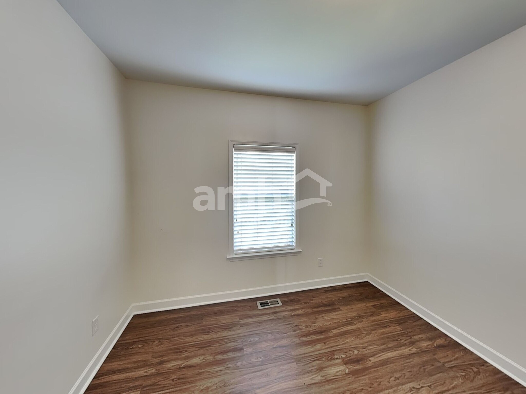 Building Photo - 3063 Romain Trail