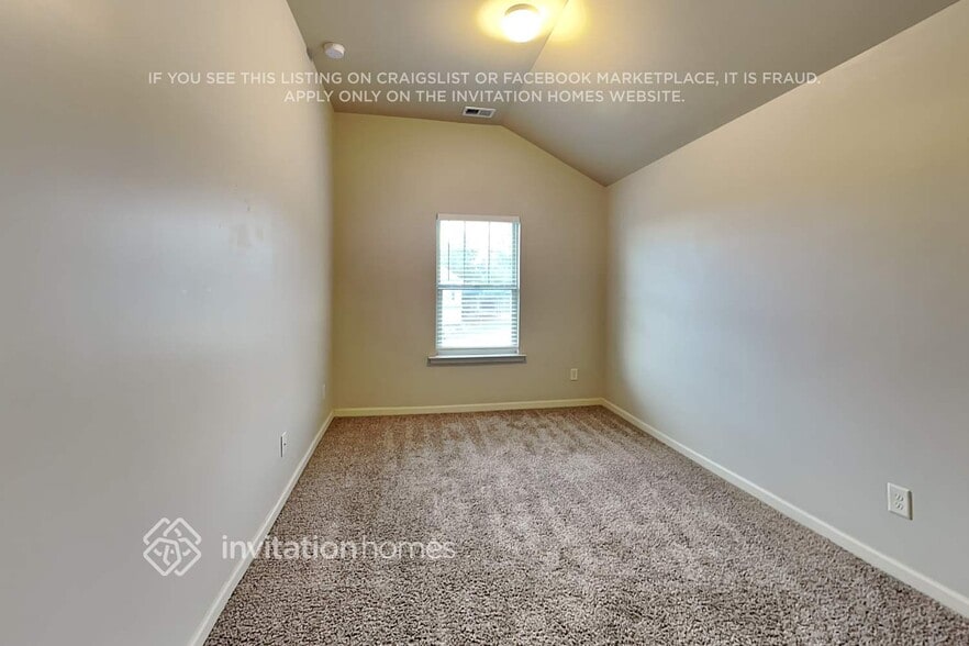 Building Photo - 224 Sableshire Way