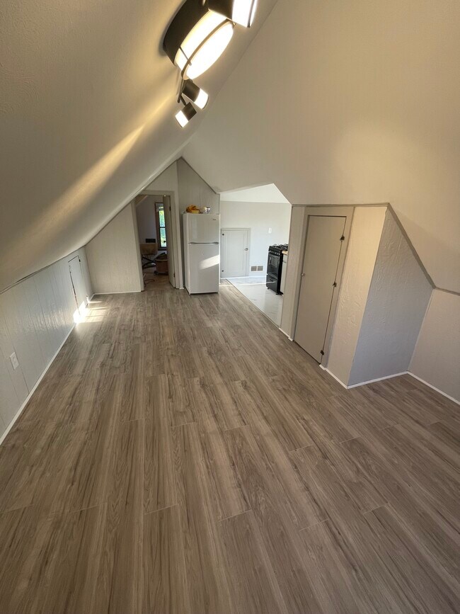 Building Photo - 455 Water St